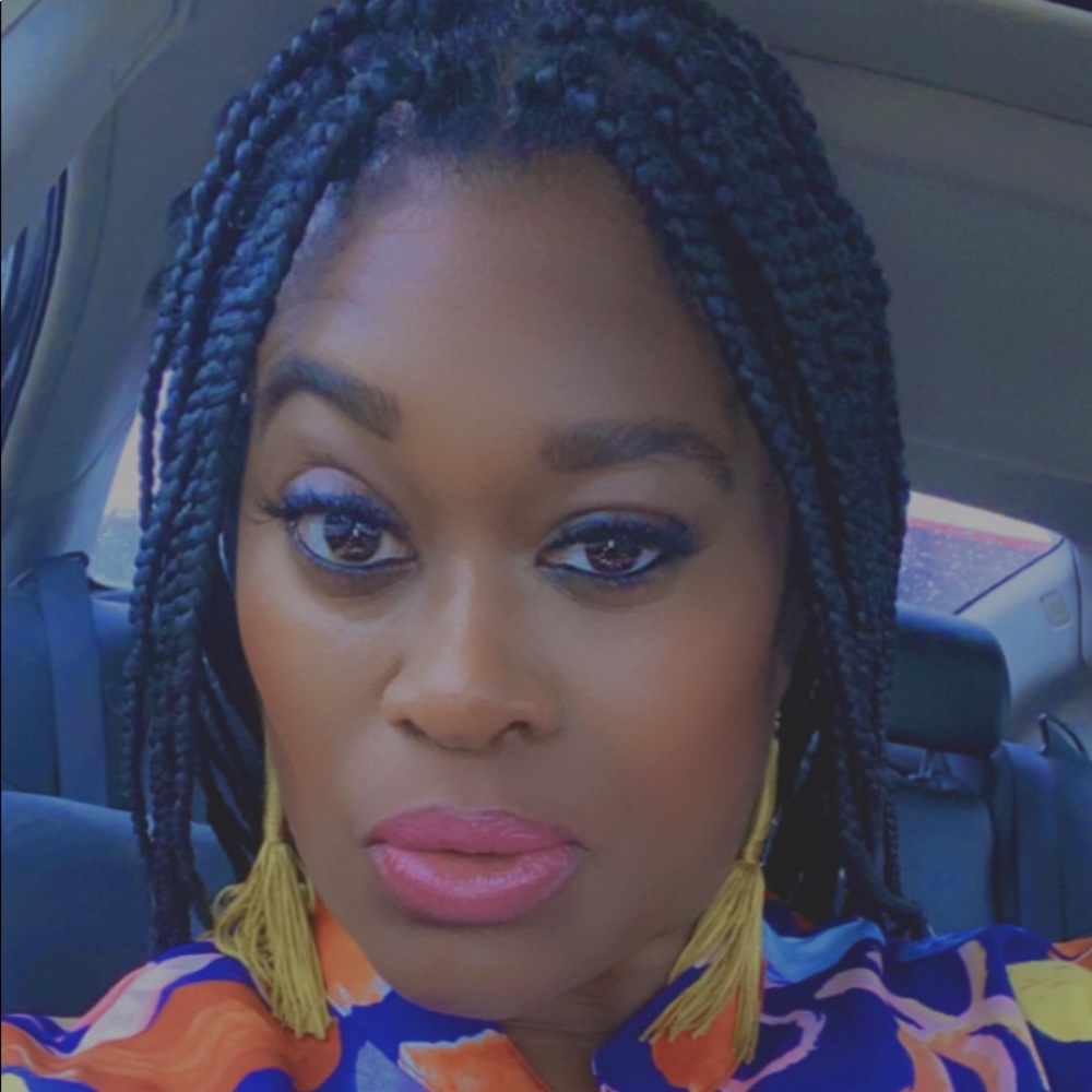 Meet your Posher, Shareefah